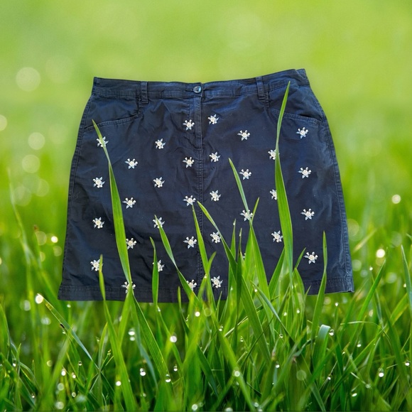 Karen Scott Pants - Karen Scott Navy Skort with White Floral Embroidery
